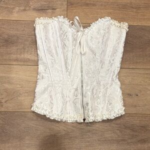 💋Elegant White Corset Top❤️
